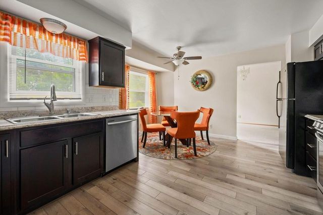 10105 W Terra AVENUE, Milwaukee, WI 53224
