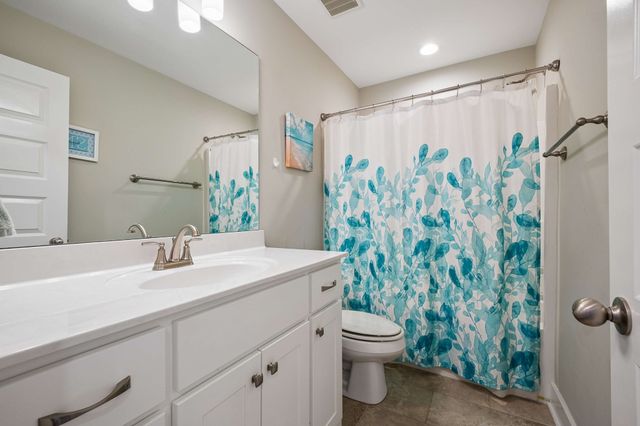880 Bloomdale Trce, Hermitage, TN 37076