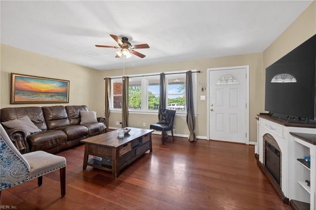 901 Melvin DR, Portsmouth, VA 23701