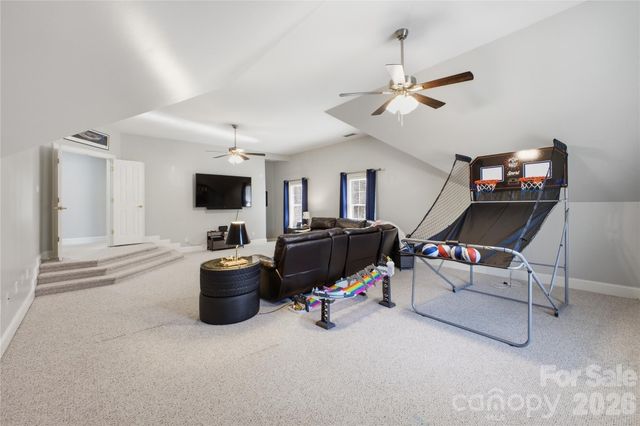 4425 Glen Oaks Drive, Matthews, NC 28104