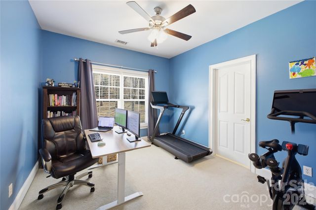 4425 Glen Oaks Drive, Matthews, NC 28104