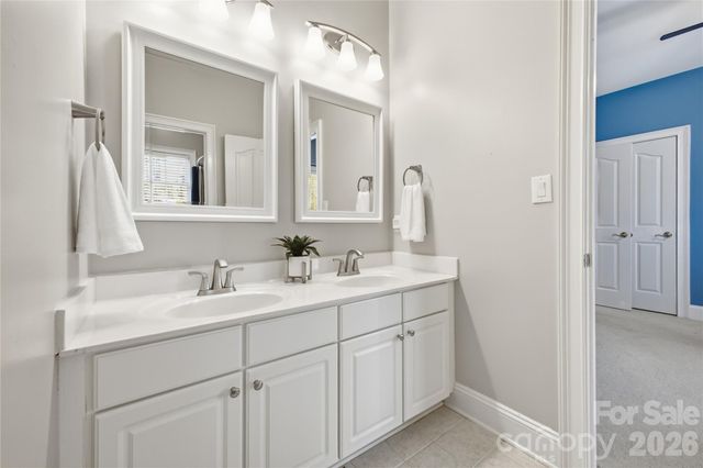 4425 Glen Oaks Drive, Matthews, NC 28104