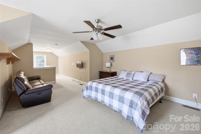 4425 Glen Oaks Drive, Matthews, NC 28104