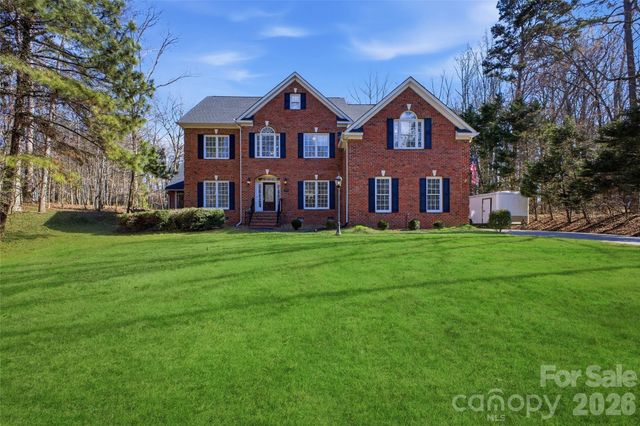 4425 Glen Oaks Drive, Matthews, NC 28104