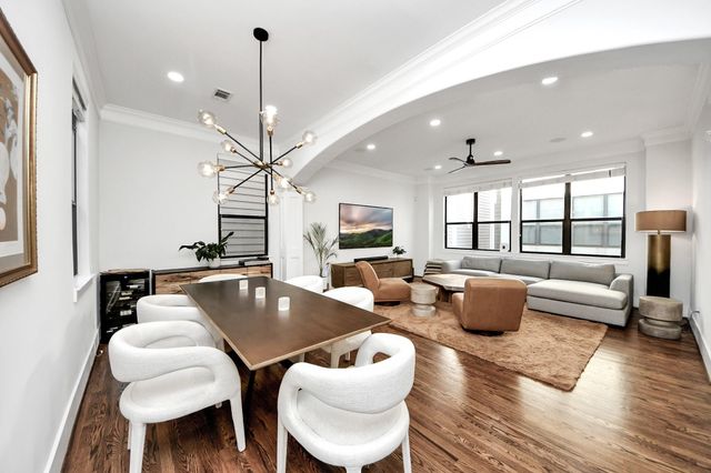 916 W 20th Street, Houston, TX 77008