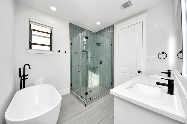 916 W 20th Street, Houston, TX 77008