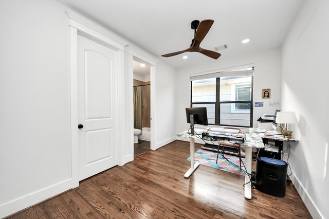 916 W 20th Street, Houston, TX 77008