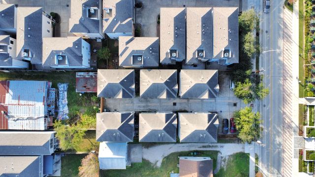 916 W 20th Street, Houston, TX 77008