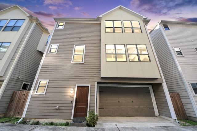 916 W 20th Street, Houston, TX 77008