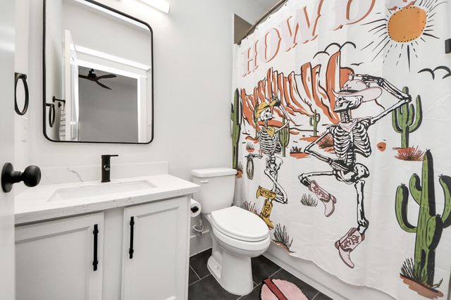 916 W 20th Street, Houston, TX 77008