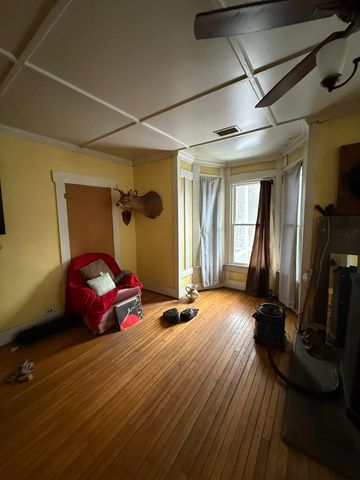 511 VT Route 25, Topsham, VT 05076