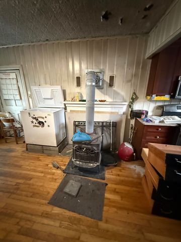 511 VT Route 25, Topsham, VT 05076
