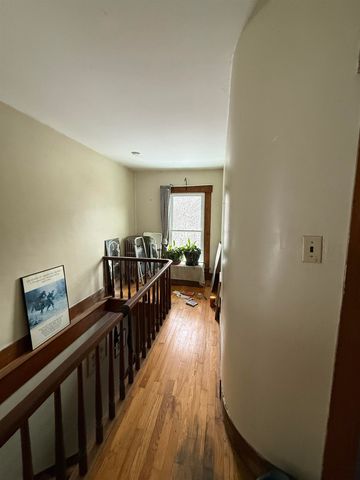 511 VT Route 25, Topsham, VT 05076