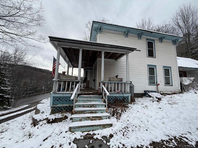 511 VT Route 25, Topsham, VT 05076