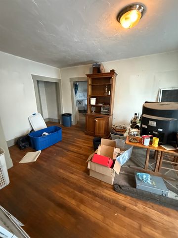 511 VT Route 25, Topsham, VT 05076
