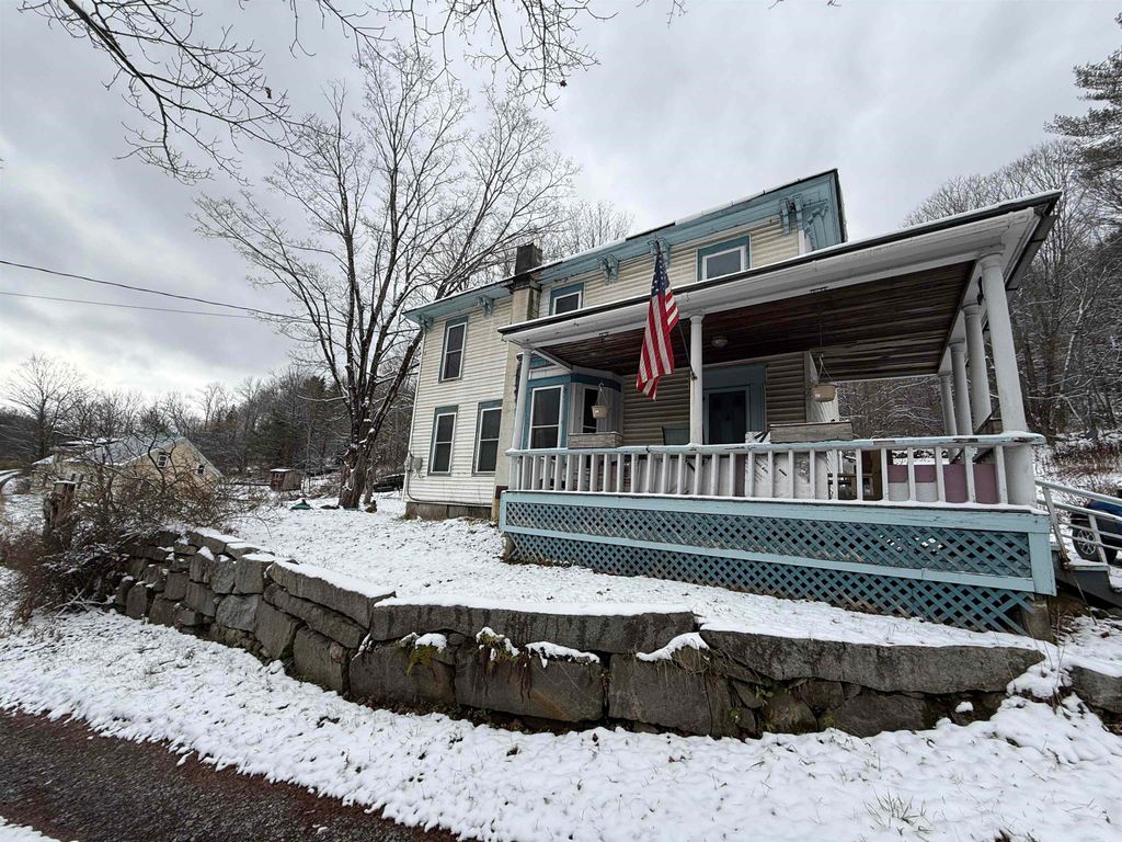 511 VT Route 25, Topsham, VT 05076