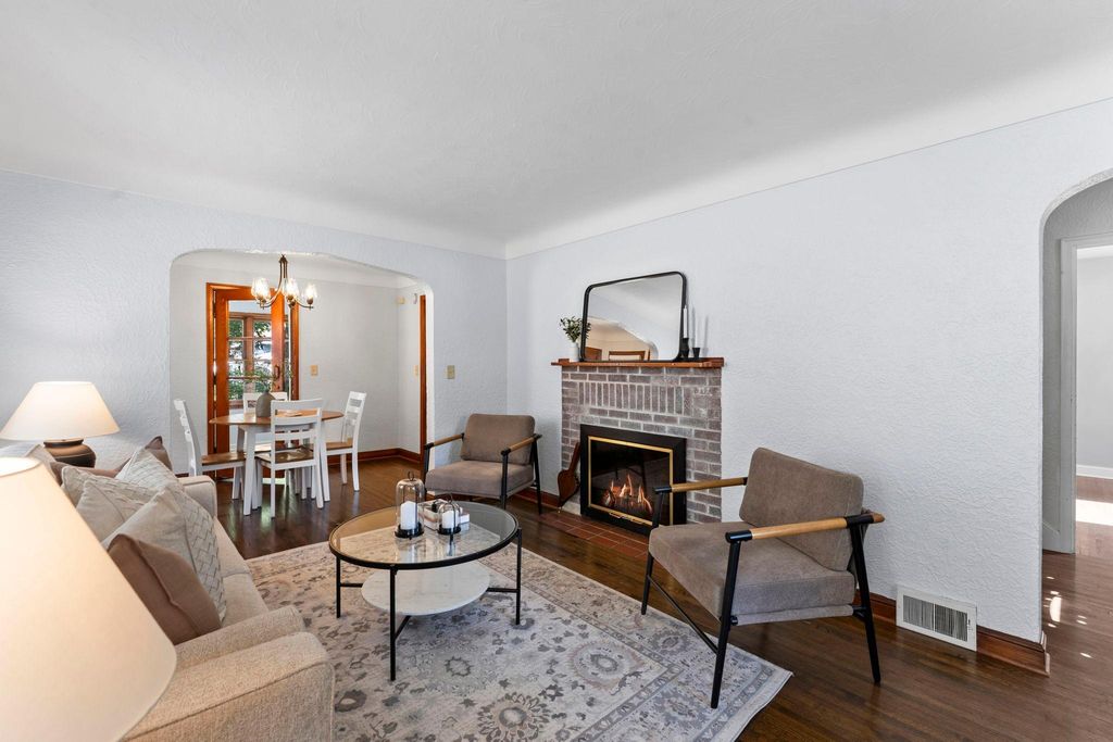 1047 Dayton Avenue, Saint Paul, MN 55104 — photo 5