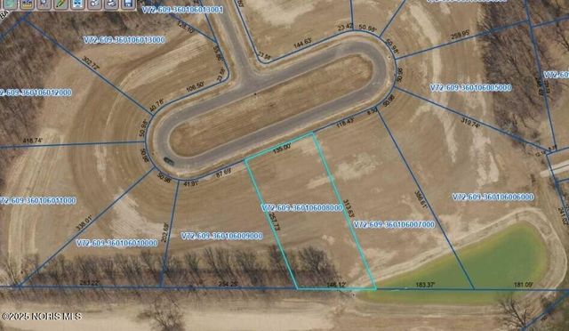 138 Coach House Loop, Bowling Green, OH 43402