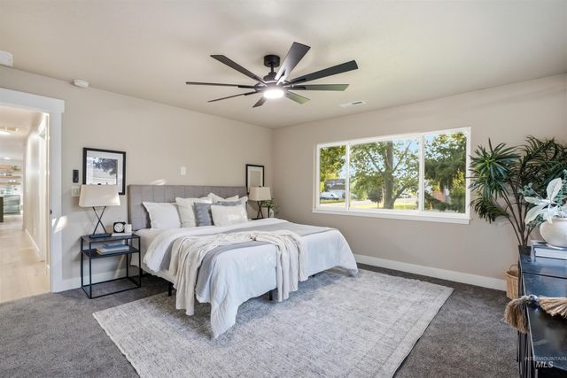 25238 Geri Ln, Caldwell, ID 83607