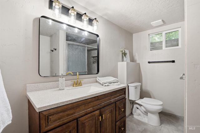25238 Geri Ln, Caldwell, ID 83607