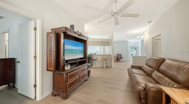 4977 TAMARACK TRAIL, Venice, FL 34293