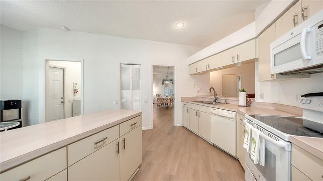 4977 TAMARACK TRAIL, Venice, FL 34293