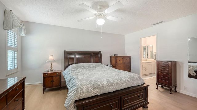 4977 TAMARACK TRAIL, Venice, FL 34293