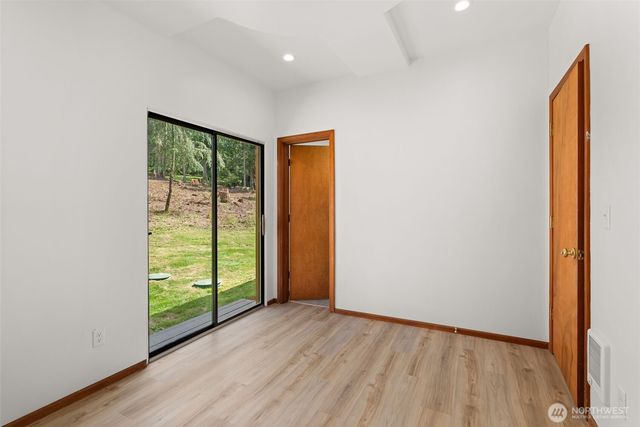 2054 Little Hanaford Road, Centralia, WA 98531