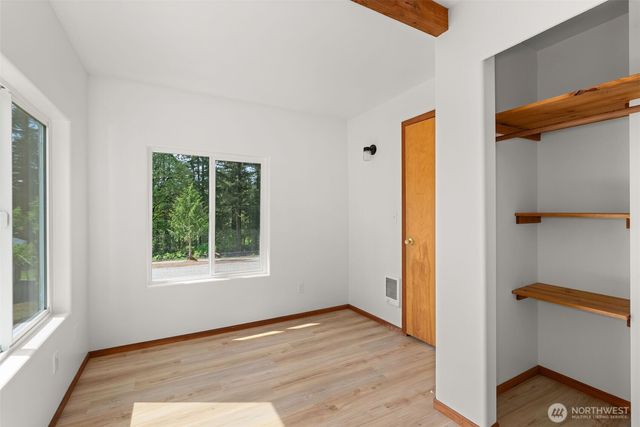 2054 Little Hanaford Road, Centralia, WA 98531