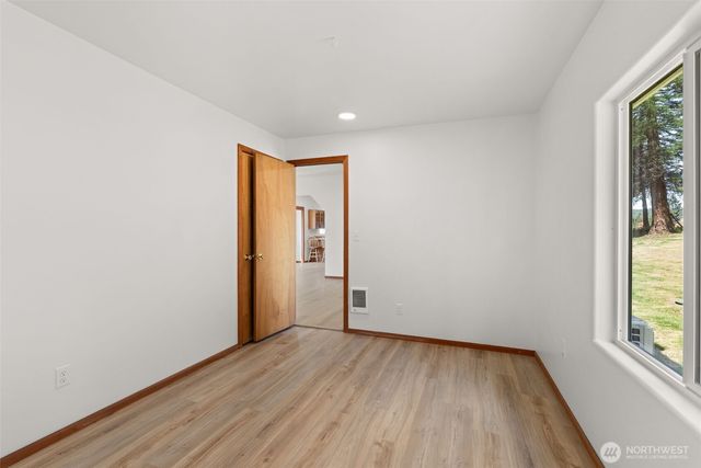 2054 Little Hanaford Road, Centralia, WA 98531
