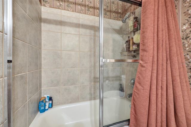 9278 SW 61ST AVENUE, Gainesville, FL 32608