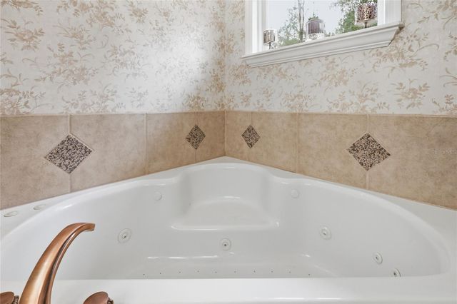 9278 SW 61ST AVENUE, Gainesville, FL 32608