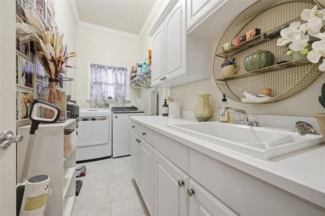 9278 SW 61ST AVENUE, Gainesville, FL 32608