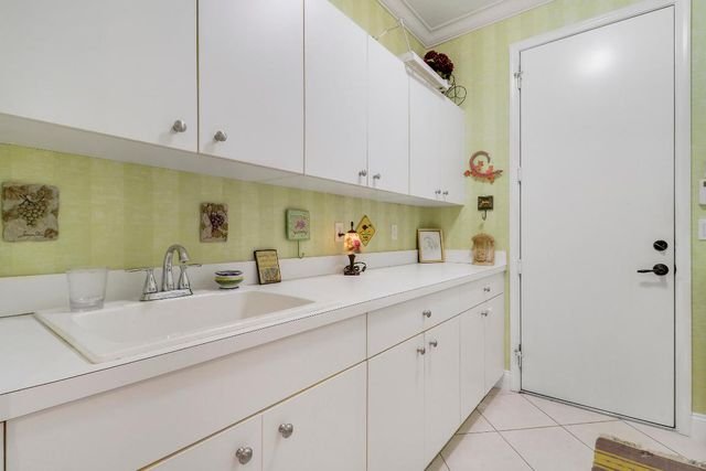 1916 SW Wabeek Place, Palm City, FL 34990