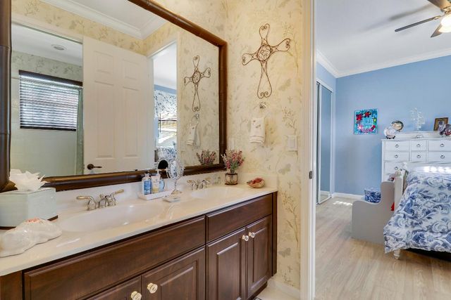 1916 SW Wabeek Place, Palm City, FL 34990