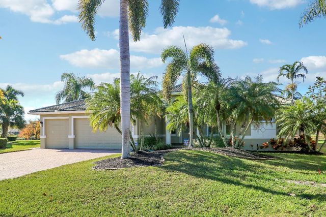 1916 SW Wabeek Place, Palm City, FL 34990