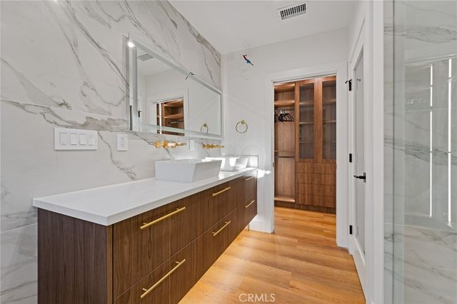 23103 Leonora, Woodland Hills, CA 91367