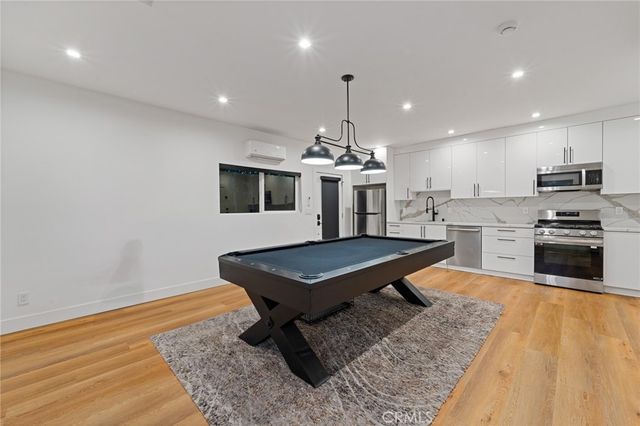 23103 Leonora, Woodland Hills, CA 91367