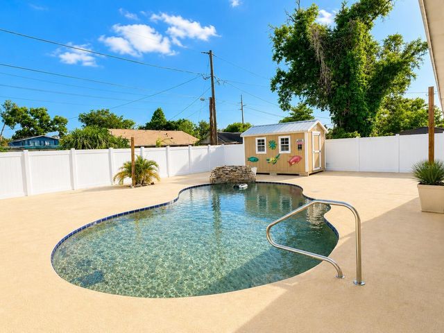 6242 68TH AVENUE N, Pinellas Park, FL 33781