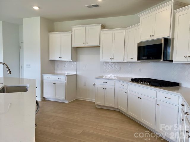 7503 Starwatch Court, Maiden, NC 28650
