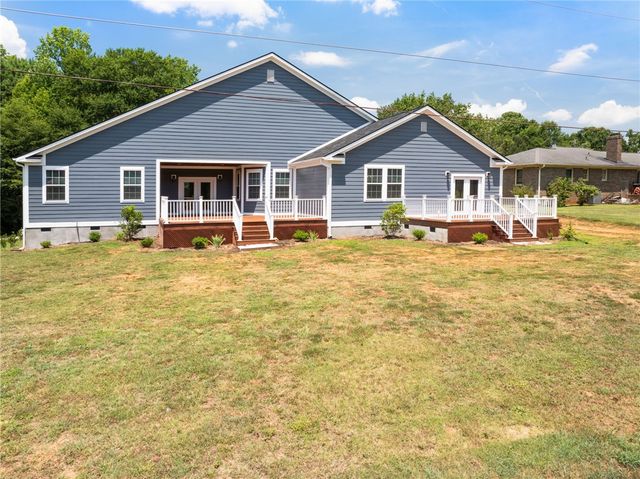 303 Regency Circle, Anderson, SC 29625