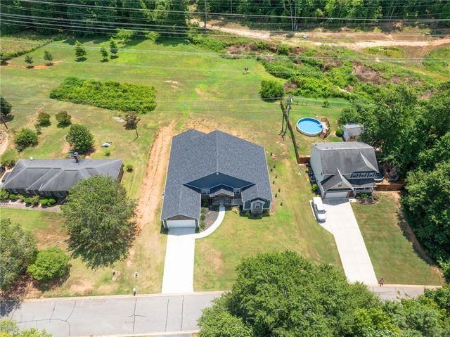 303 Regency Circle, Anderson, SC 29625