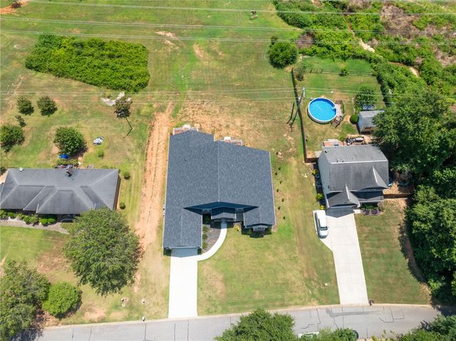 303 Regency Circle, Anderson, SC 29625
