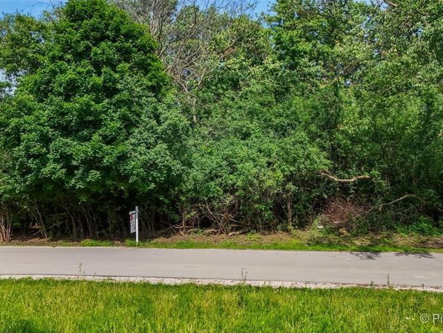 4N Niles Avenue, Addison, IL 60101