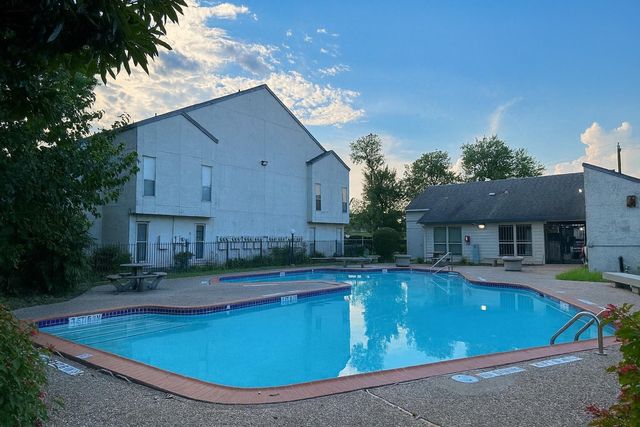 7313 Gulf Freeway 903, Houston, TX 77017