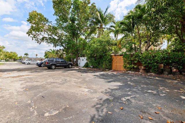 1363 NW 66th Ave, Margate, FL 33063
