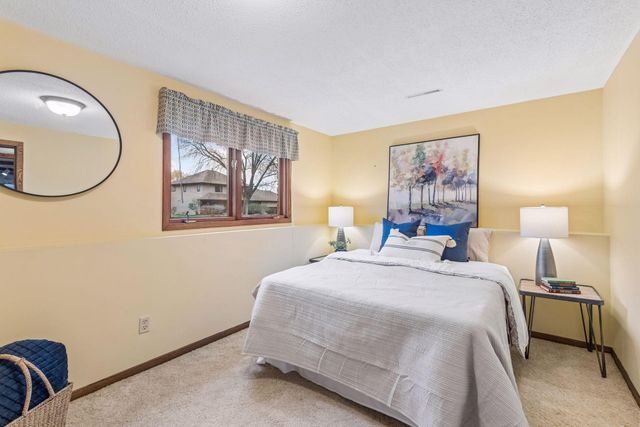 7553 Mariner Drive, Maple Grove, MN 55311