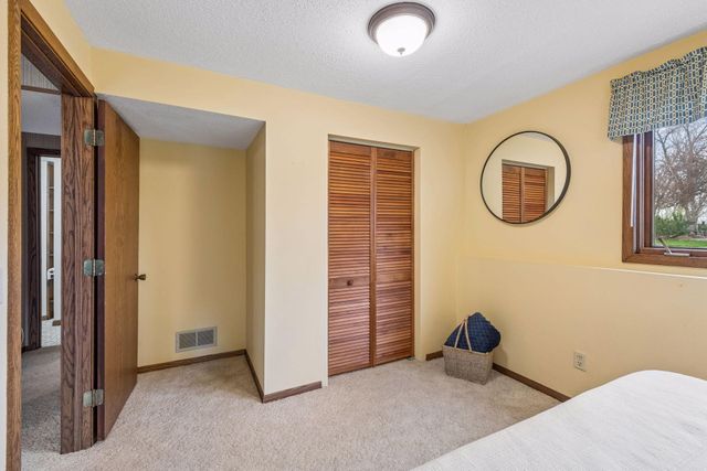 7553 Mariner Drive, Maple Grove, MN 55311