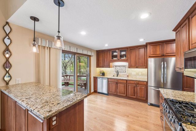 7553 Mariner Drive, Maple Grove, MN 55311