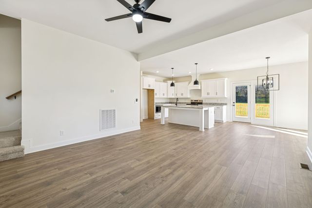 6041 Hurricane Creek Rd, Woodbury, TN 37190